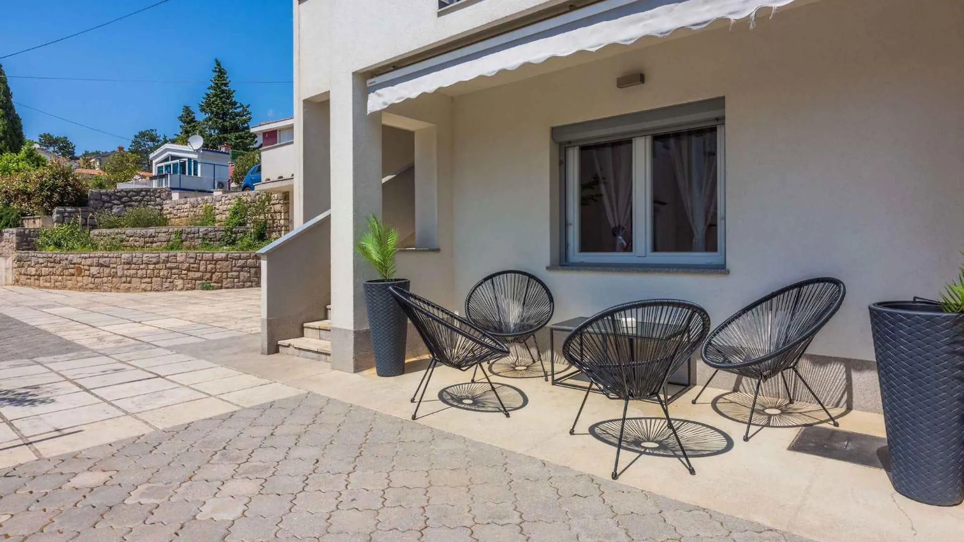 Apartments In Dramalj 45020 Croatia